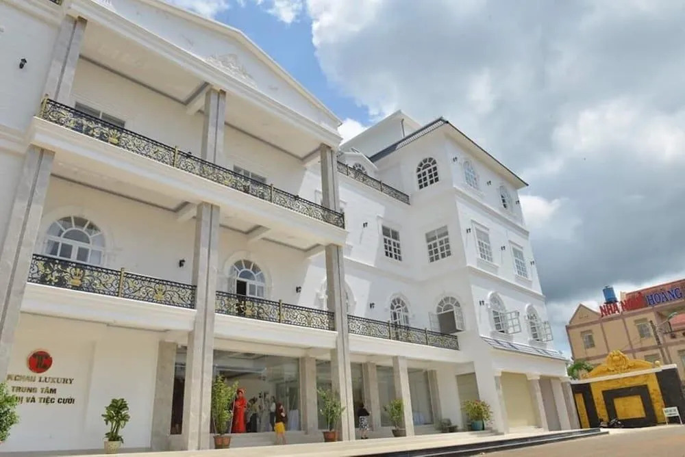 Да-Хуоай: Tam Chau Luxury Hotel