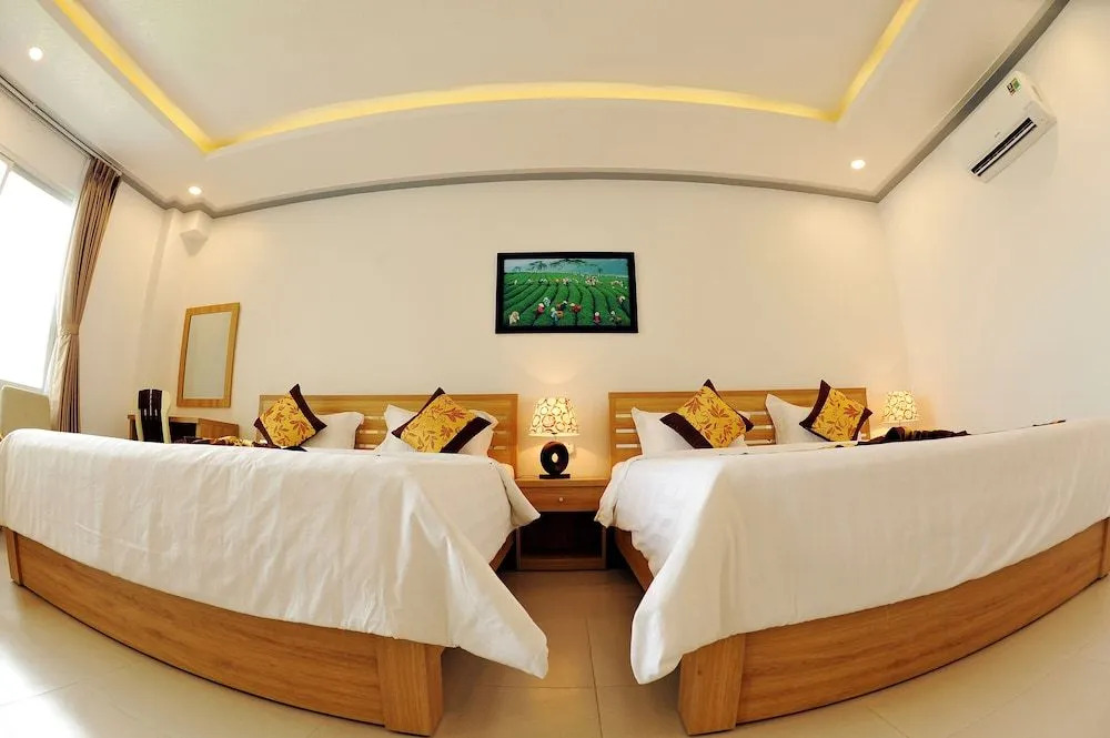 Да-Хуоай: Tam Chau Luxury Hotel