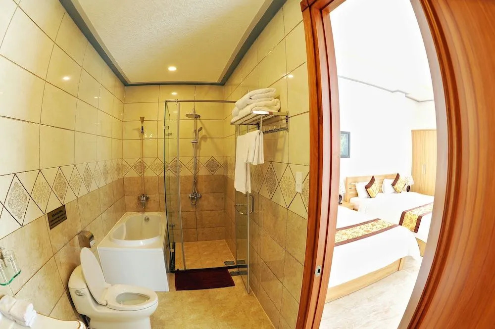 Да-Хуоай: Tam Chau Luxury Hotel