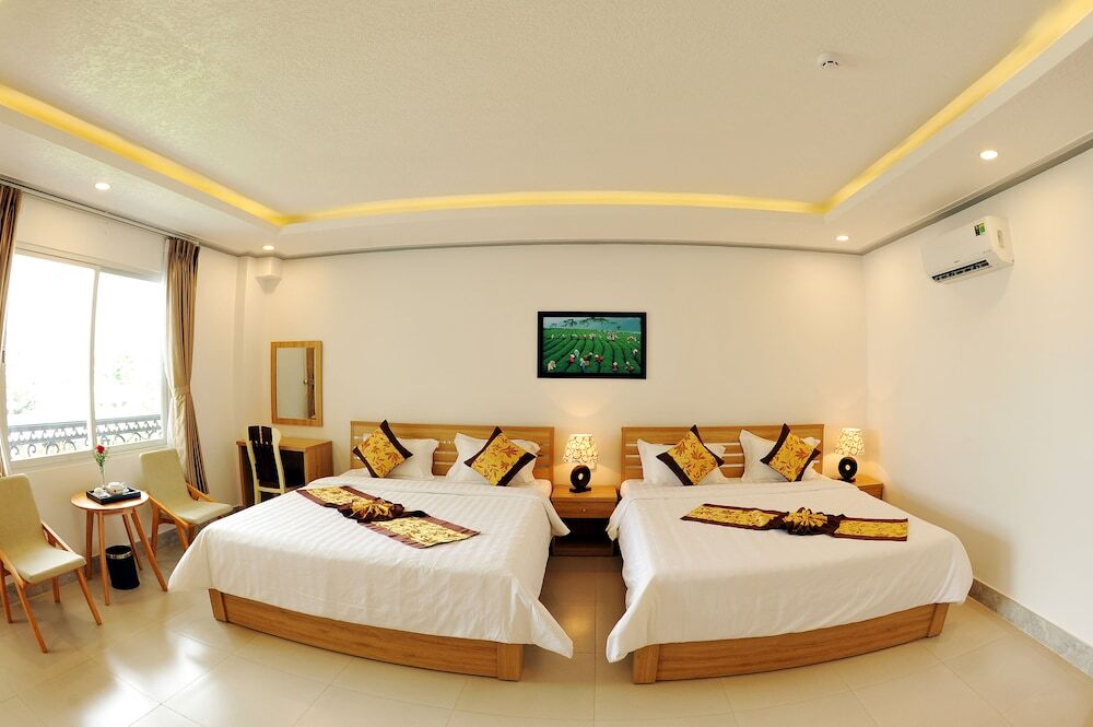Да-Хуоай: Tam Chau Luxury Hotel