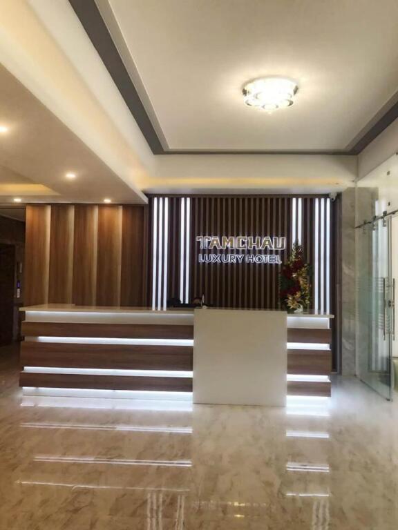 Да-Хуоай: Tam Chau Luxury Hotel
