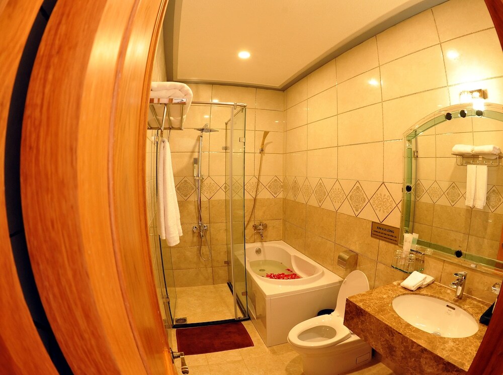 Да-Хуоай: Tam Chau Luxury Hotel