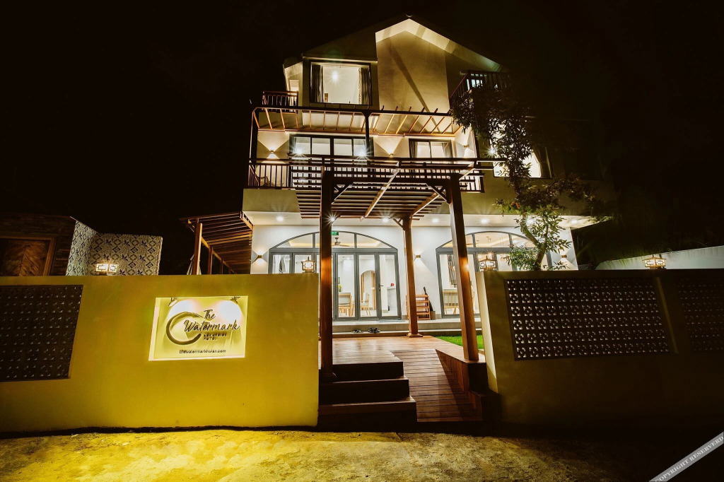 Хойан: The Watermark Beachside Hotel