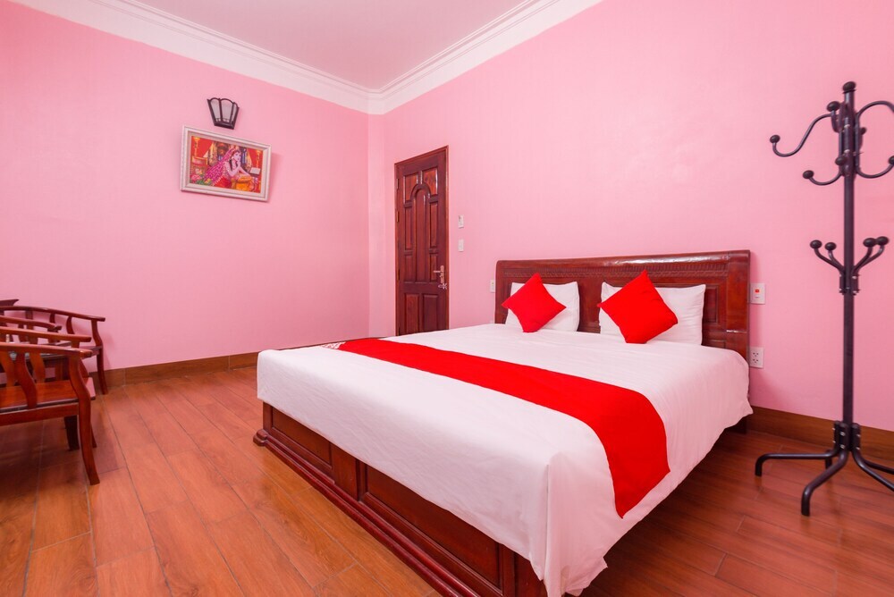 Ту Сон: Oyo 888 Hoang Gia Hotel