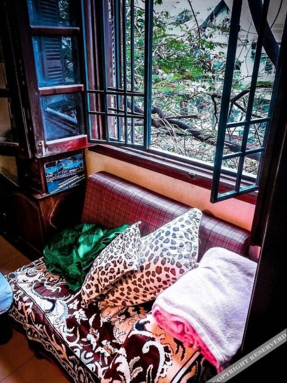Ханой: Room next to Ethnology Museum