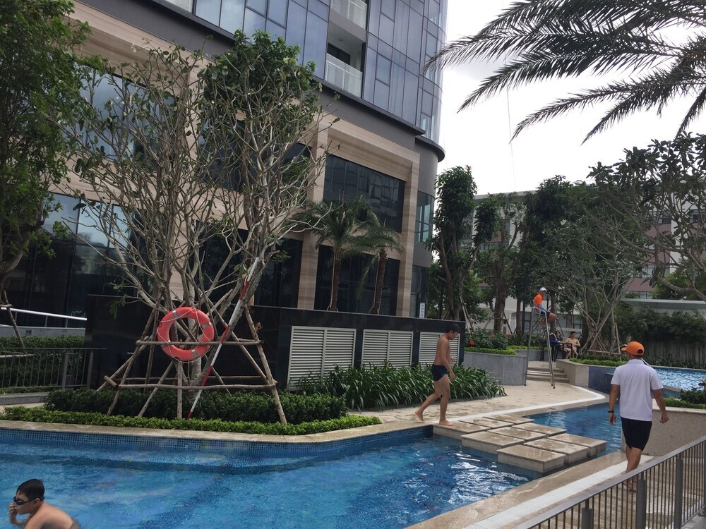 Хошимин: Lux River View Condo 400 meter to Center