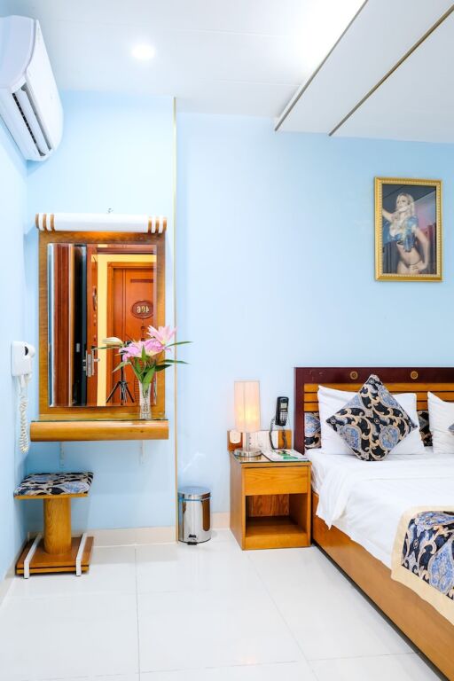 Хошимин: Ken Hotel