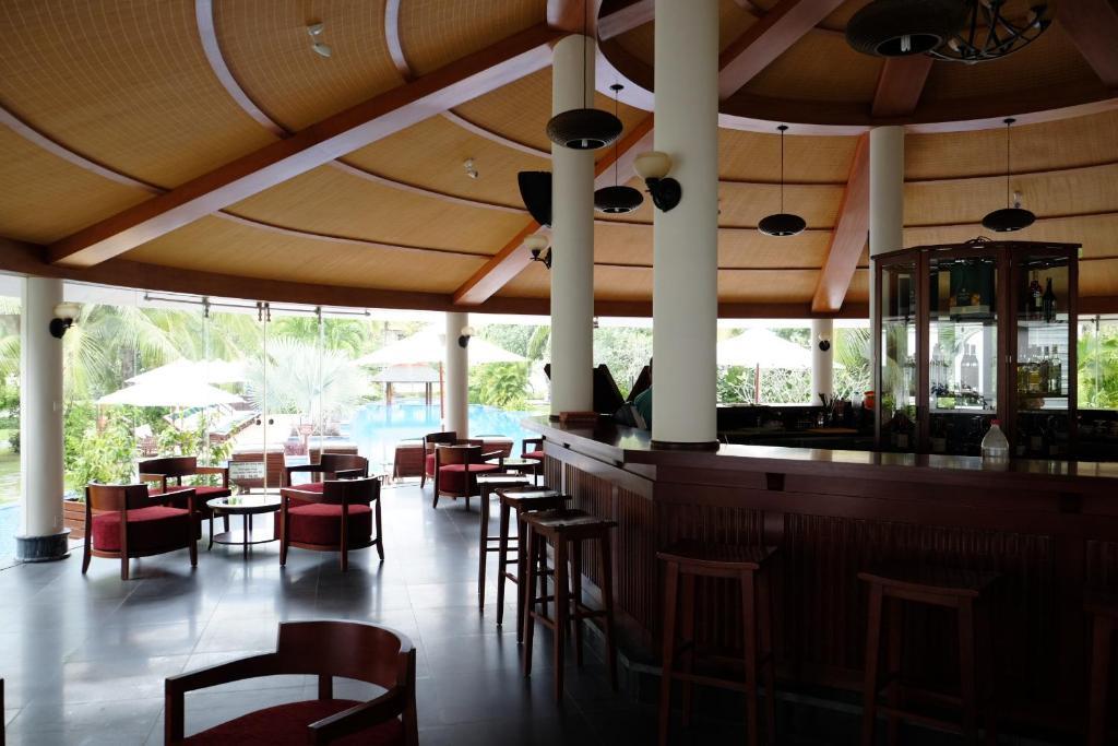 Дананг: 4BR Pearl Villa at Furramar Danang