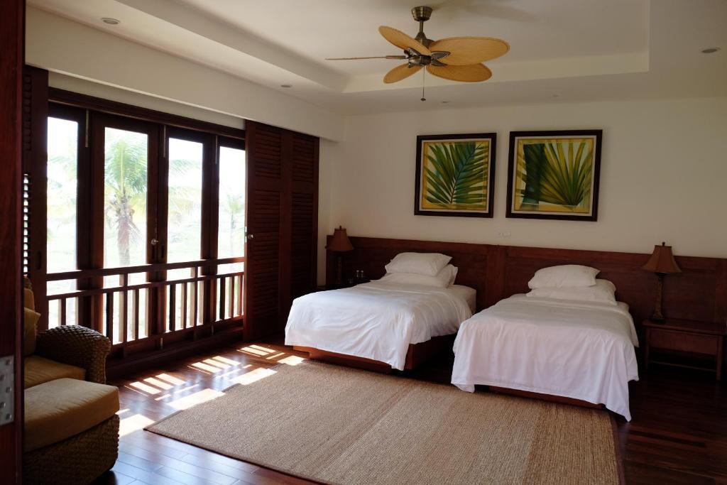 Дананг: 4BR Pearl Villa at Furramar Danang