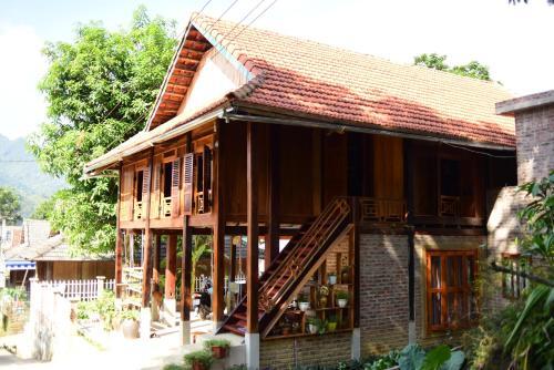 Маи-Чау: Lim's house