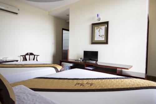 Пляж Thuan An: May Hotel