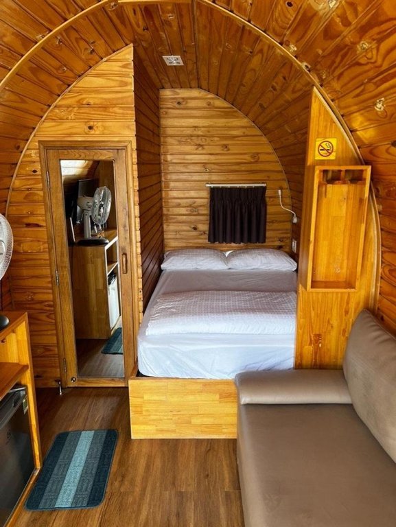Ханой: The Hobbit Bungalow by ZUZU