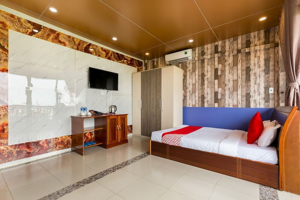 Вунгтау: Camy Hotel by OYO Rooms