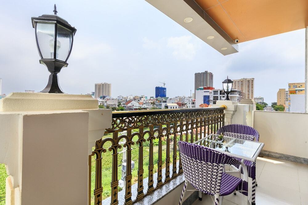 Вунгтау: Camy Hotel by OYO Rooms