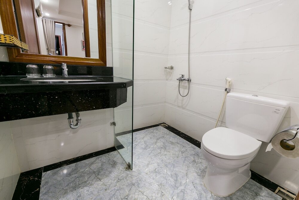 Вунгтау: Camy Hotel by OYO Rooms