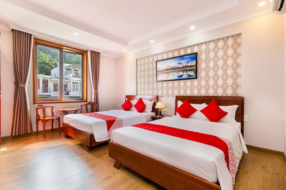 Вунгтау: Camy Hotel by OYO Rooms
