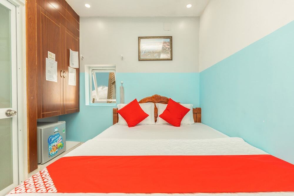 Вунгтау: Hoang Truong Hotel by OYO Rooms