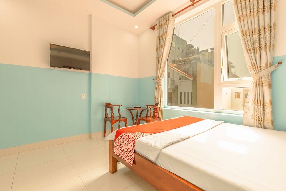 Вунгтау: Hoang Truong Hotel by OYO Rooms