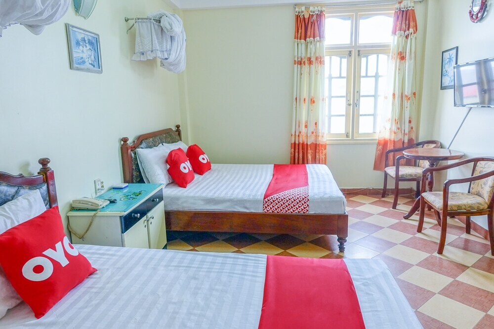 Далат: Bach Duong Hotel by OYO Rooms