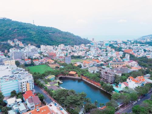 Вунгтау: Beautiful Sea and Mountain View Bi22 Homestay