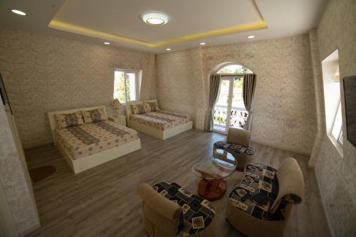 Далат: Villa 33