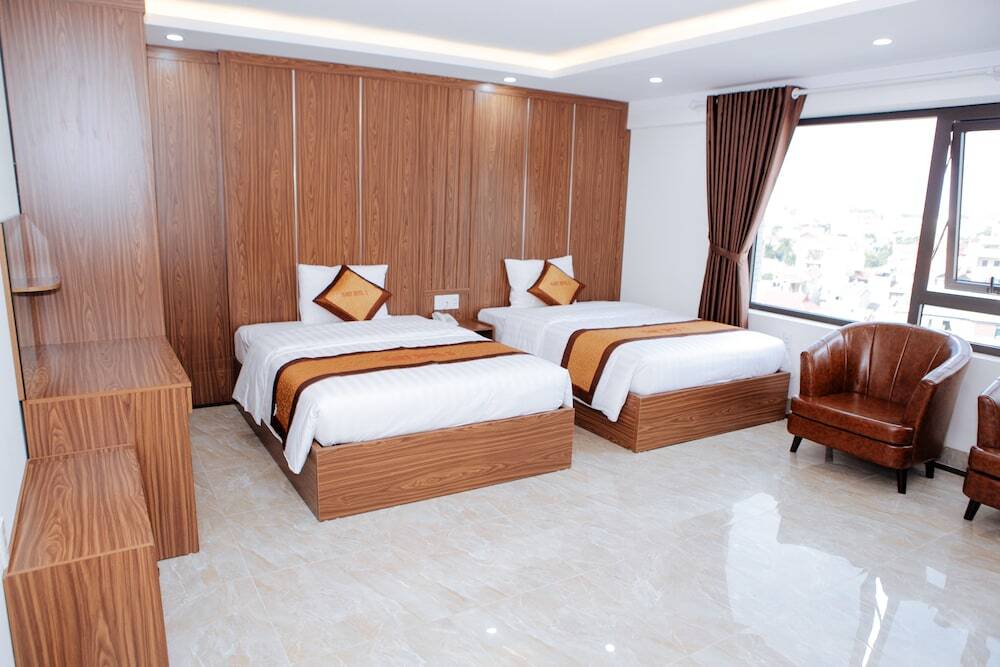 Бакнинь: Glory2hotel