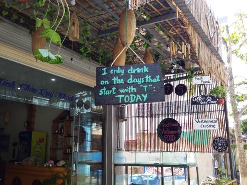 Хайфон: 275 Bar & Restaurant