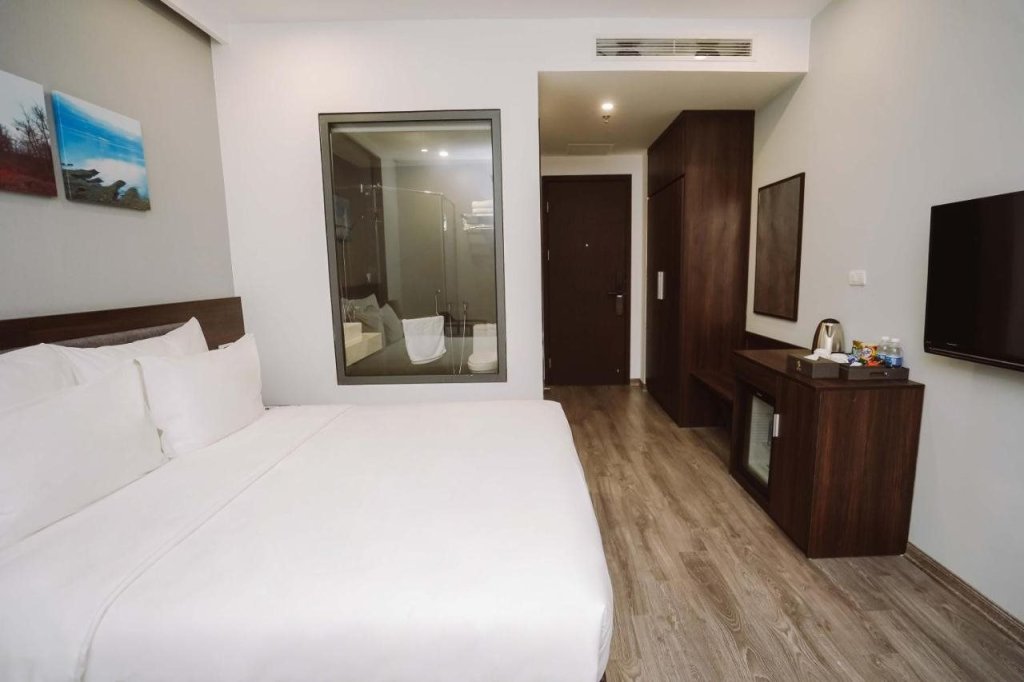 Ханой: Reyna Hotel Hanoi