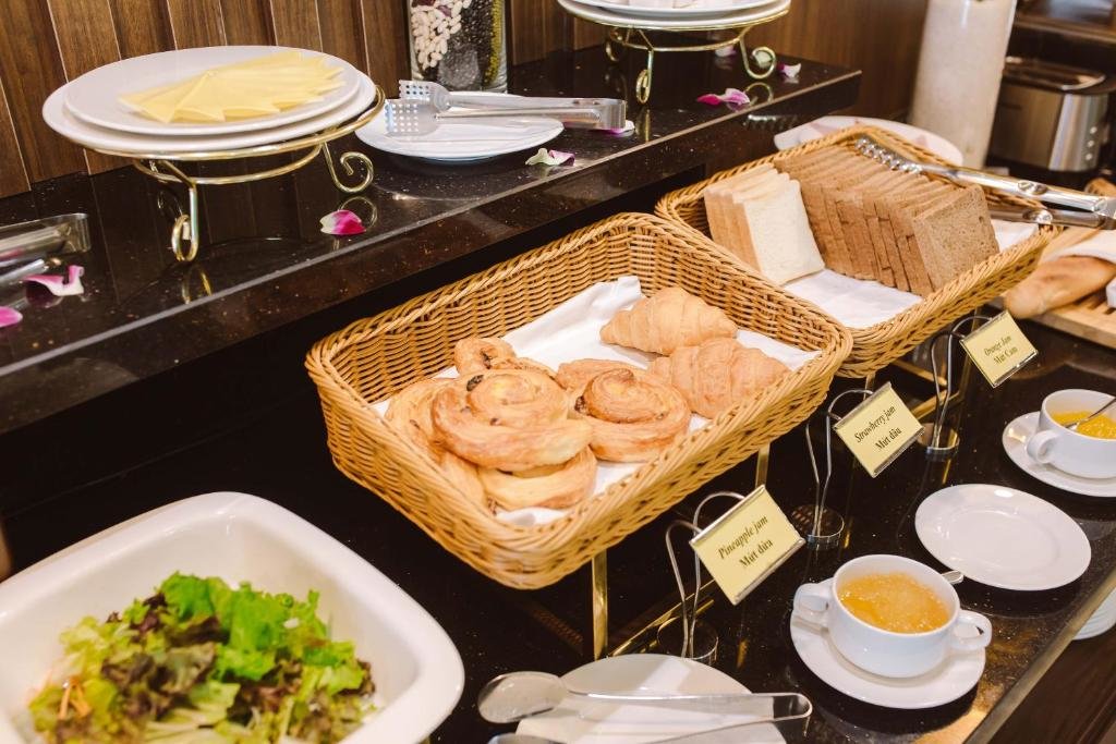 Ханой: Reyna Hotel Hanoi