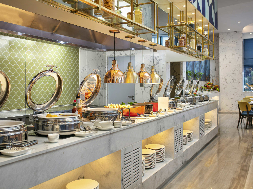Ханой: Mövenpick Living West Hanoi