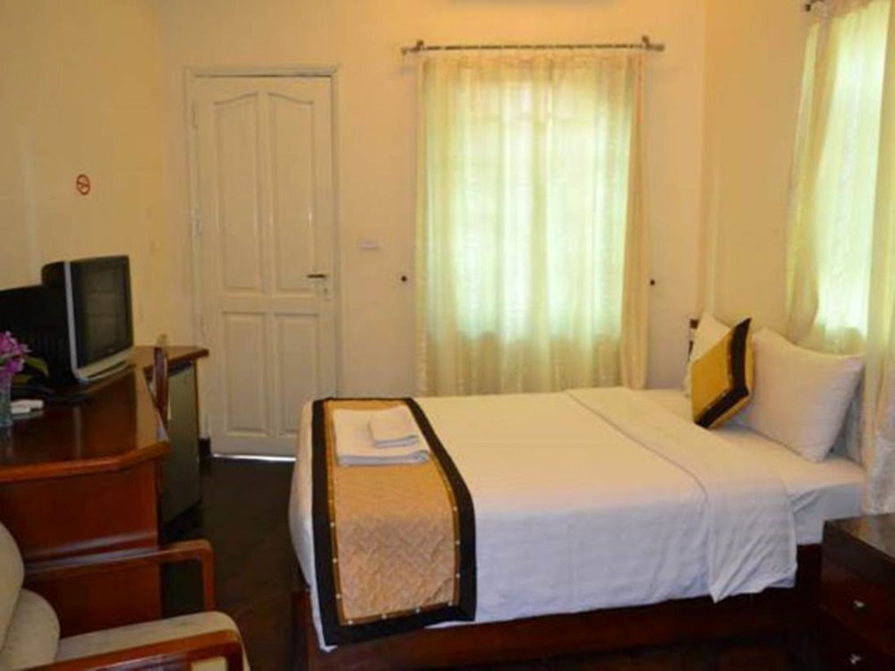 Ханой: Khách sạn APT-EZ Holiday, 9A Tống Duy Tân, Hà Nội, Việt Nam