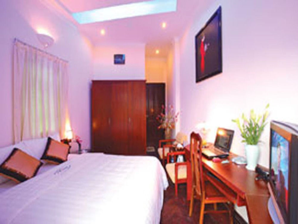 Ханой: Khách sạn APT-EZ Holiday, 9A Tống Duy Tân, Hà Nội, Việt Nam