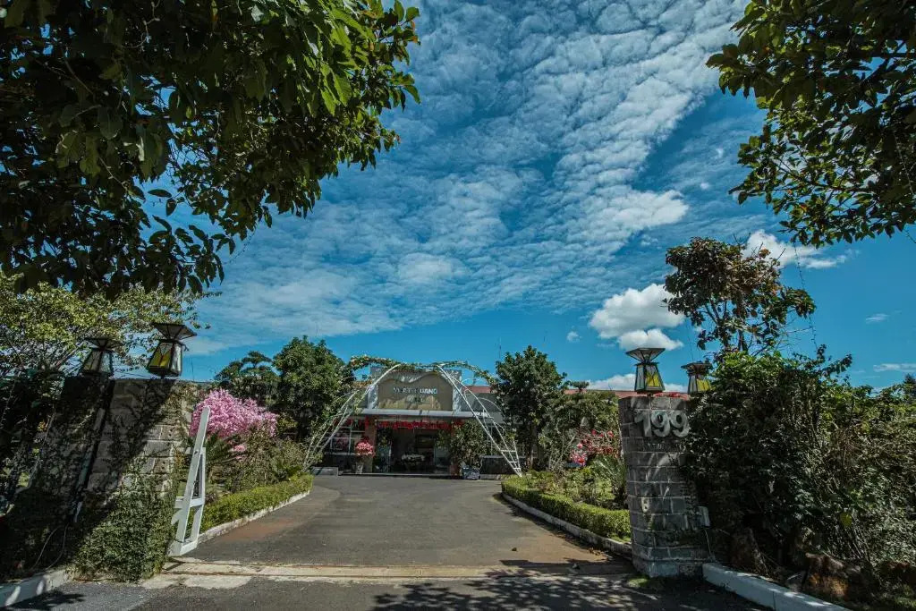 Да-Хуоай: Nhat Quang Hotel