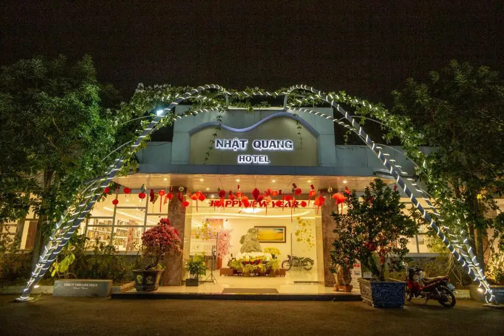 Да-Хуоай: Nhat Quang Hotel