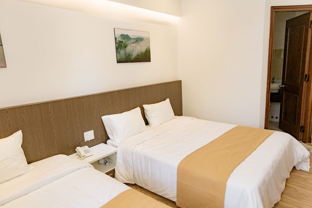 Далат: Dat Thinh Hotel