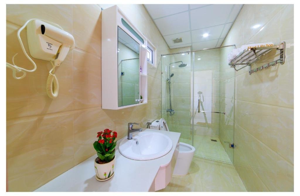Далат: Lien Son Hotel Da Lat