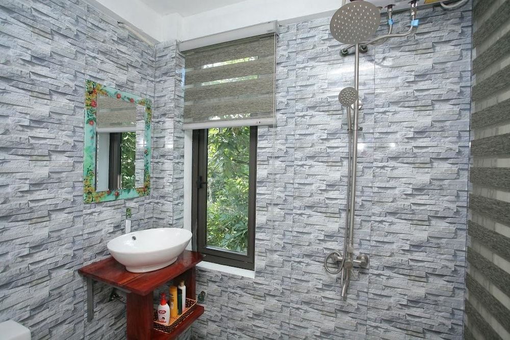Фонг Ня: Phong Nha Mountain House
