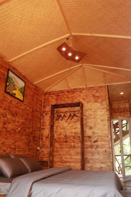 Маи-Чау: Life House