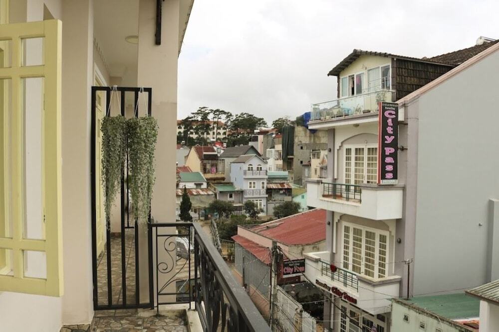Далат: Quynh Huong House