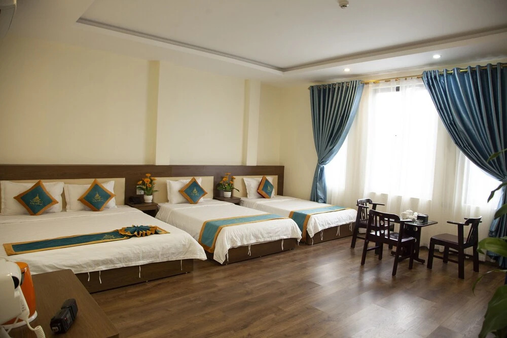 Лаокай: city hotel