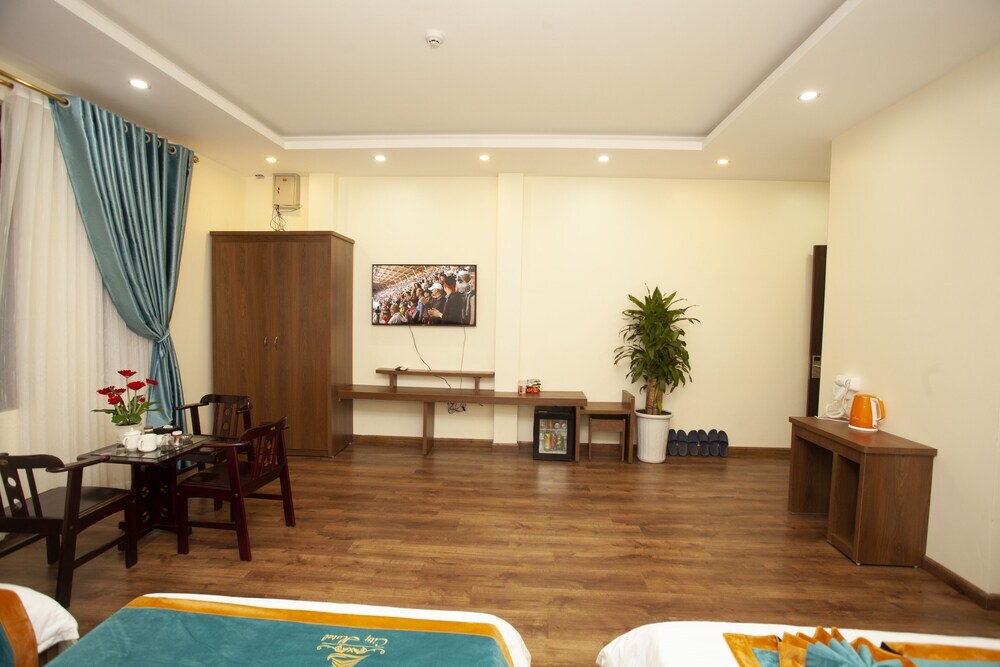 Лаокай: city hotel