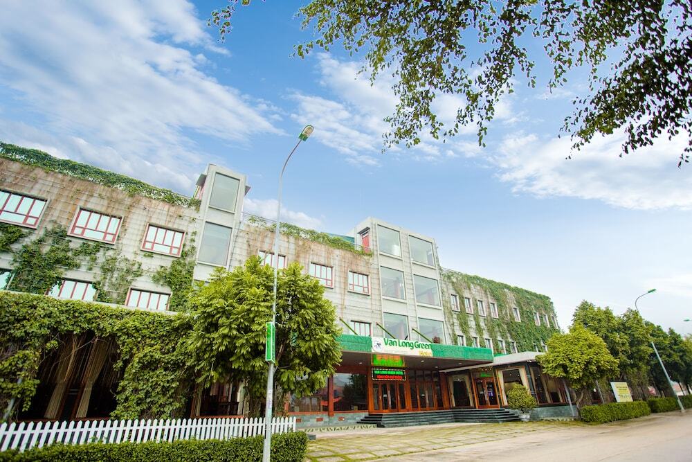 Зявьен: Van Long Green