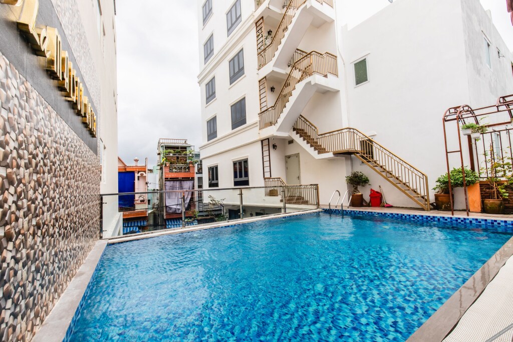 Куинён: La Maison Boutique Hotel
