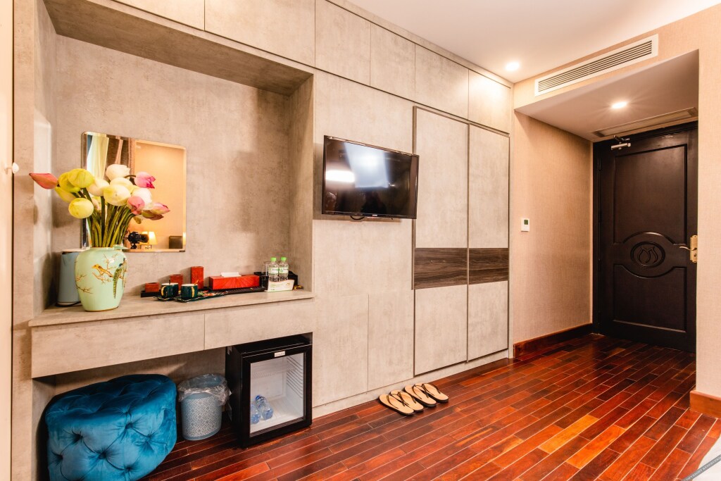 Куинён: La Maison Boutique Hotel