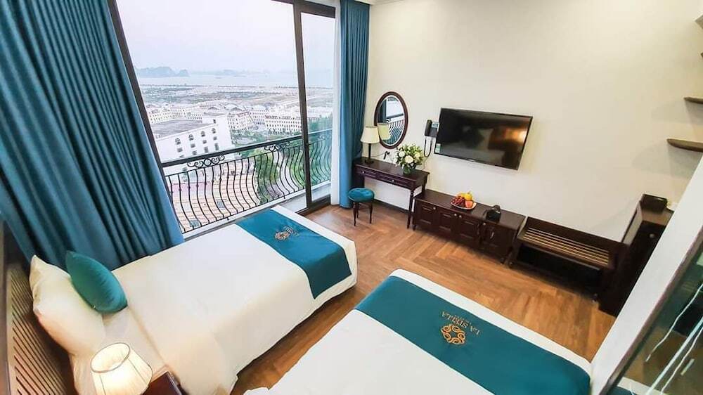 Халонг: La Stella Hotel