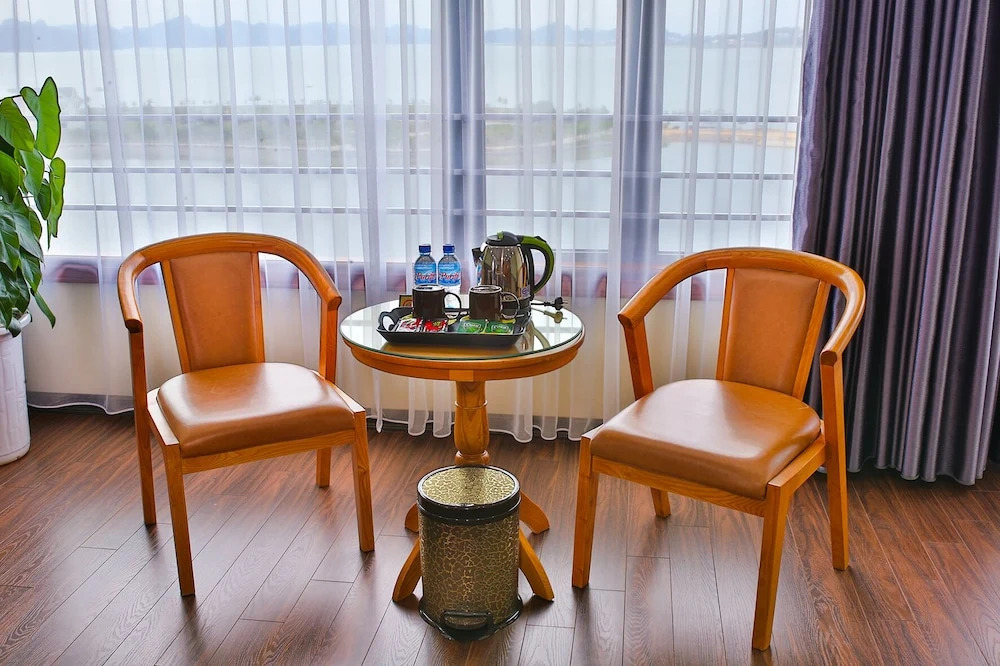 Халонг: Thai Son Luxury Hotel