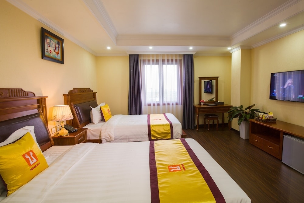 Халонг: Thai Son Luxury Hotel