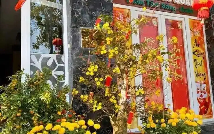 Витхань: Khach San Van Quang