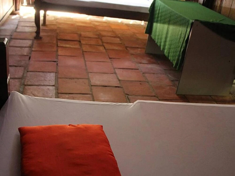 Бенче: Peaceful Homestay in the Middle of Fruit Garden - Room With two Double Beds