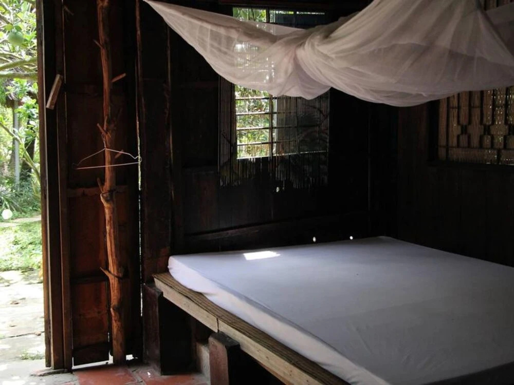 Бенче: Peaceful Homestay in the Middle of Fruit Garden - Room With Four Double Beds